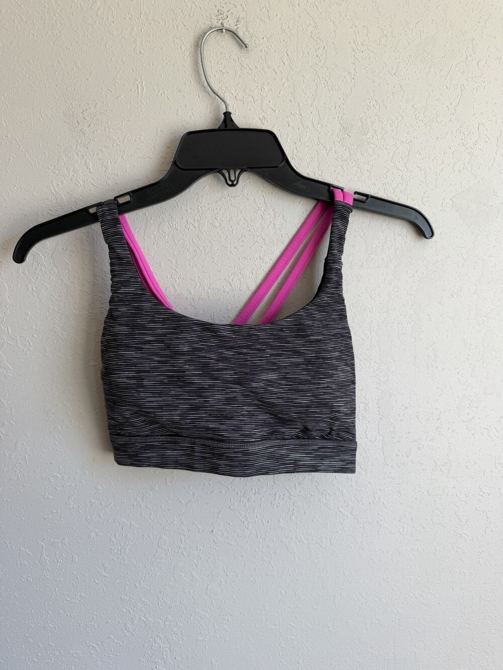 Lululemon Energy Bra Wild Black White Stripe Medium Support Sports Bra Womens 4